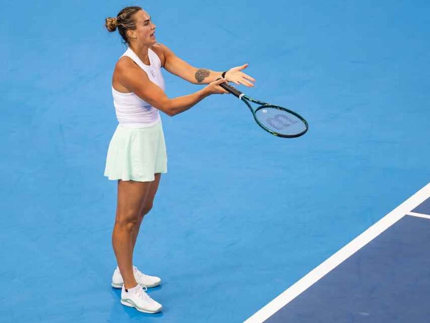 Sabalenka se despidió de Cincinnati tras caer ante una implacable Rybakina