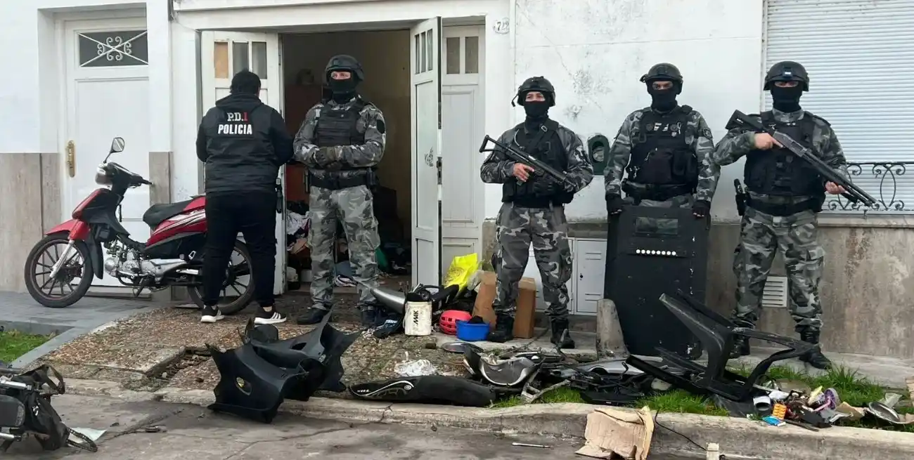 Detuvieron a la hija de un ex juez de Menores santafesino por integrar una banda que robaba motos