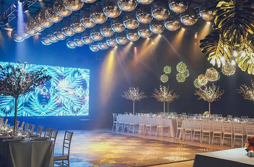 "Prohibir la actividad de entretenimiento es empujarla hacia la clandestinidad"