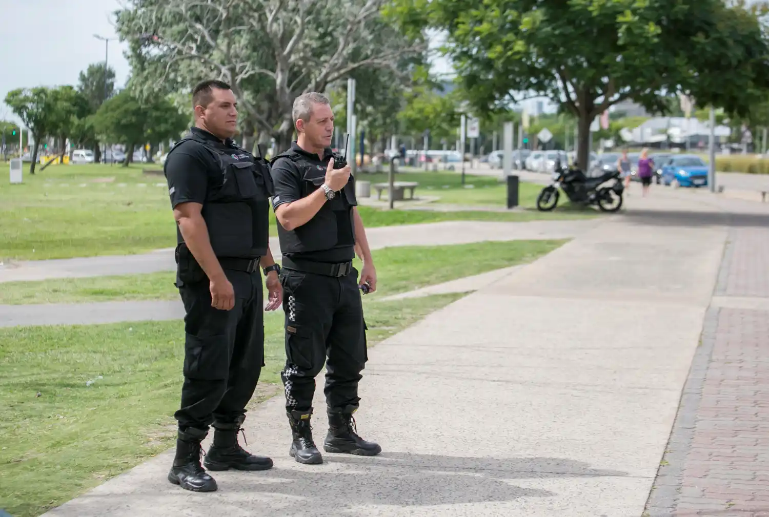 Vicente López lanzó el plan de seguridad del verano en el Paseo de la Costa