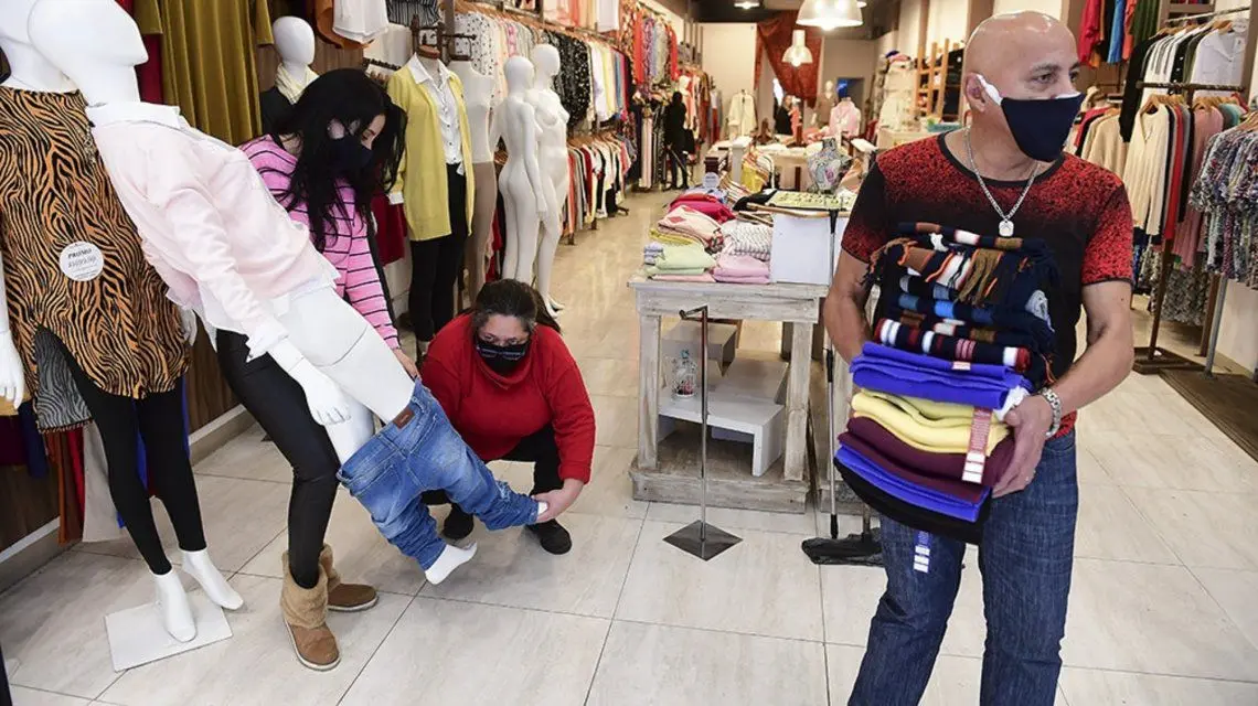 Paritaria de Comercio: Incorporan una suma al salario básico y pagarán 30 mil pesos en 6 cuotas