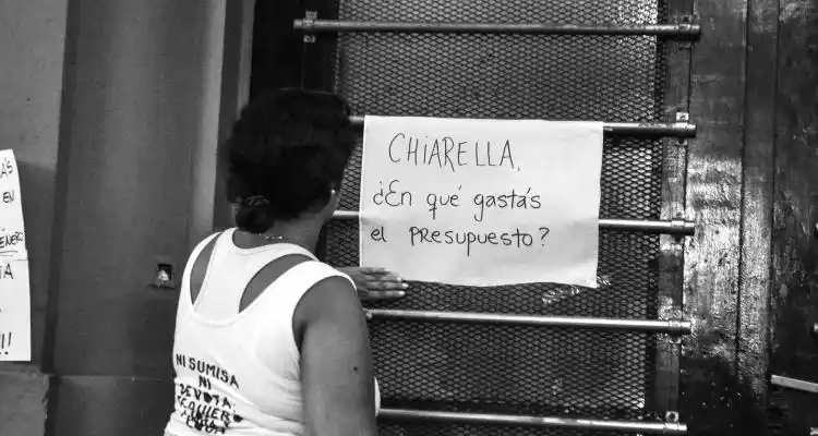 Víctima de abuso sexual tuvo que esperar 14 horas para que la atienda una médica forense
