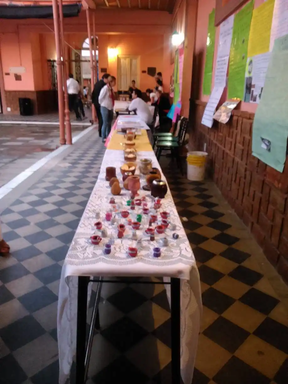 Sin internet y con mobiliario insuficiente, una realidad de la escuela N°3 Osvaldo Rey