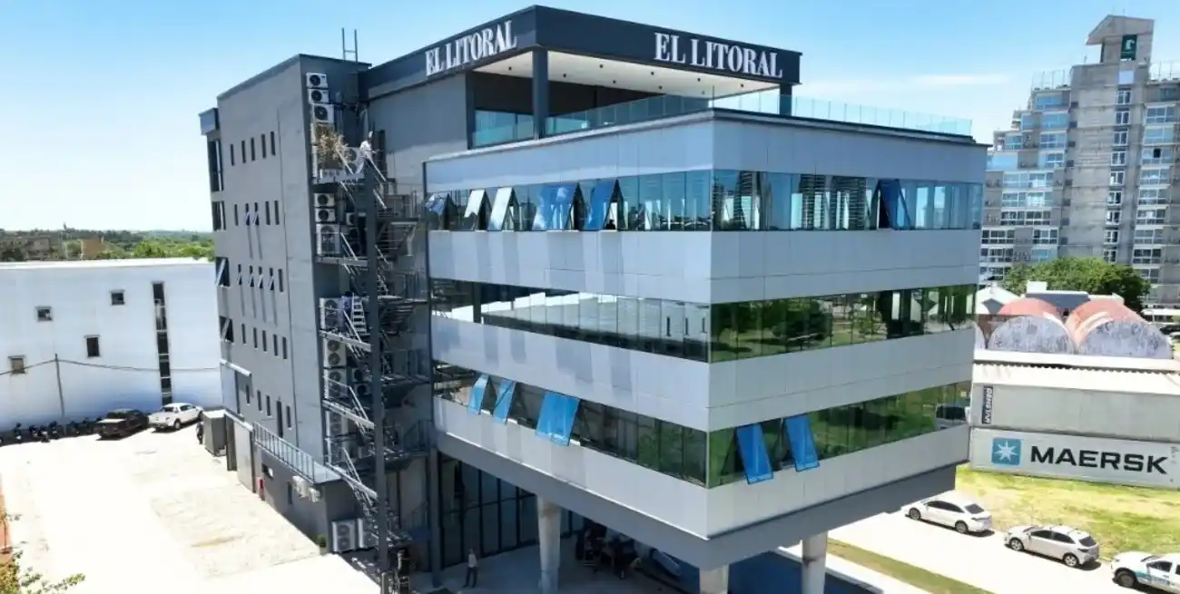 Nueva sede de El Litoral: desde el Puerto de Santa Fe y de cara al futuro. Foto: Fernando Nicola | El Litoral