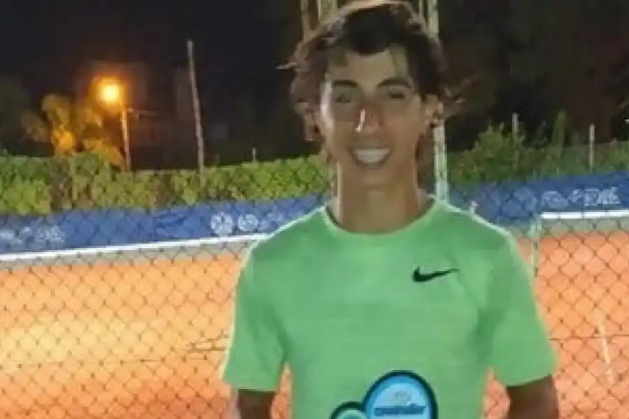 Dolor en el tenis argentino: murió un juvenil de 17 años en un accidente de tránsito