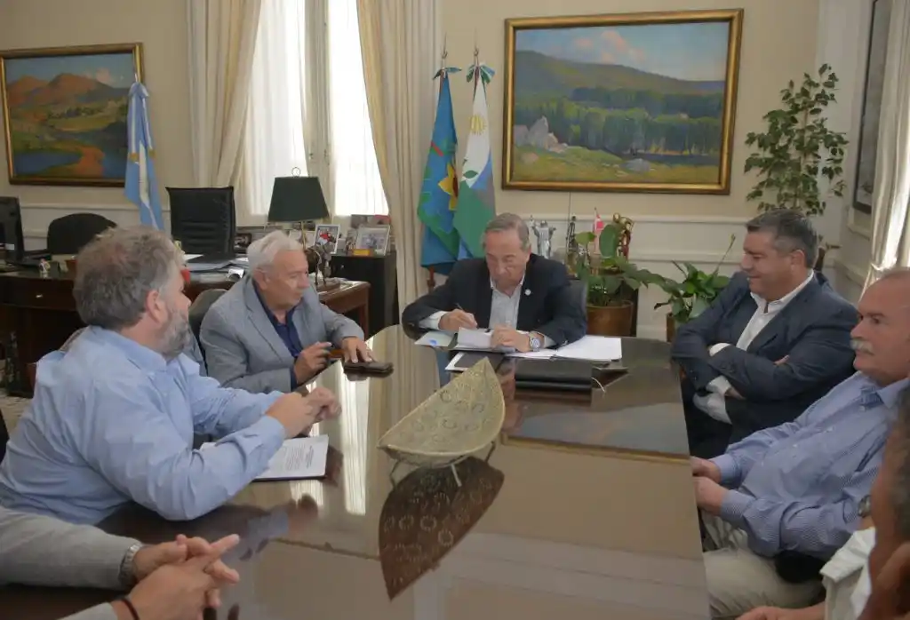 Convenio para continuar el  desarrollo de la segunda etapa  del simulador de tiro virtual