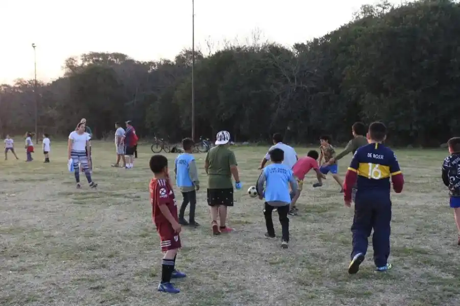 Las escuelitas deportivas barriales seguiran y se planifica el 2024