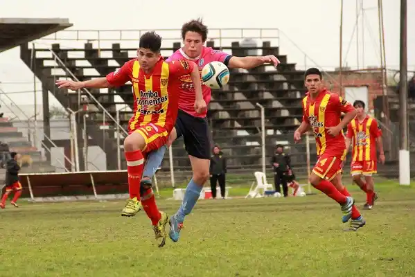 Copa Amistad: Juventud Unida enfrenta a Boca Unidos