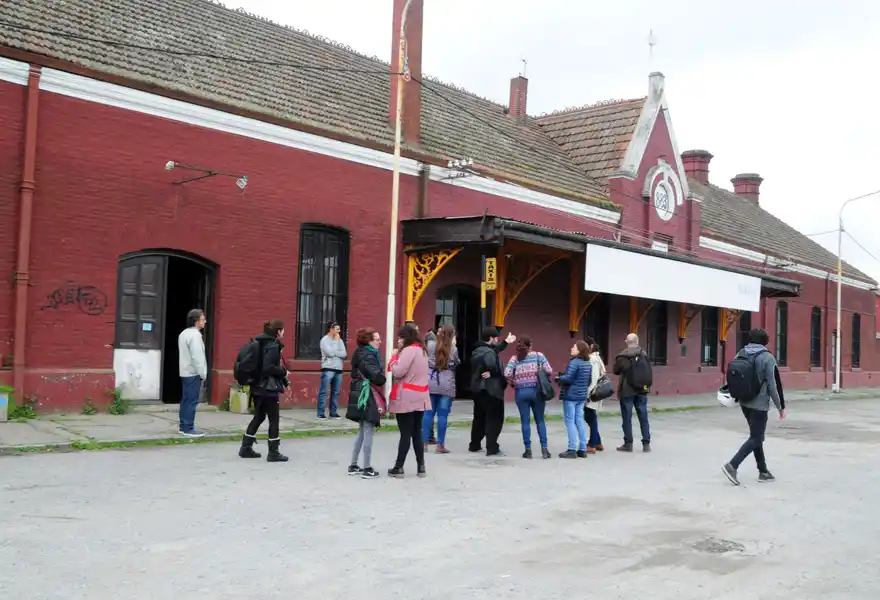 Alumnos del Ipat necesitan disponer del  espacio de la estación de trenes lo antes posible