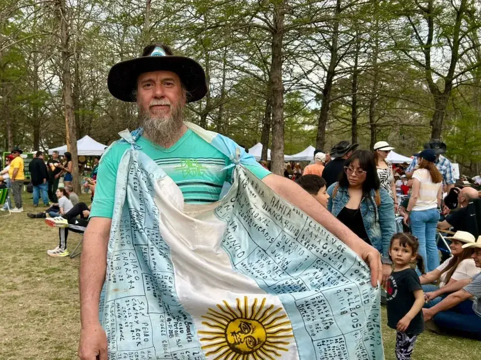 La gente lució sus mejores outfits en las jornadas del festival.