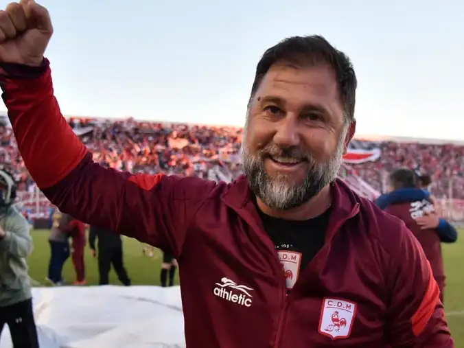 Walter Otta, DT de Morón.