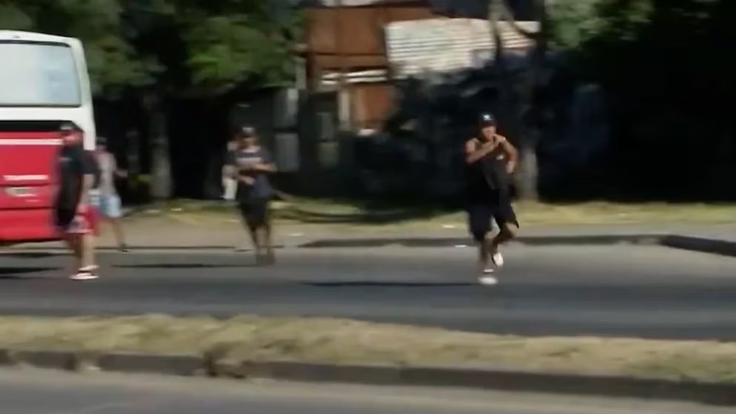 Estaban haciendo un móvil en vivo por “inseguridad” en La Matanza y asaltaron a un colectivo
