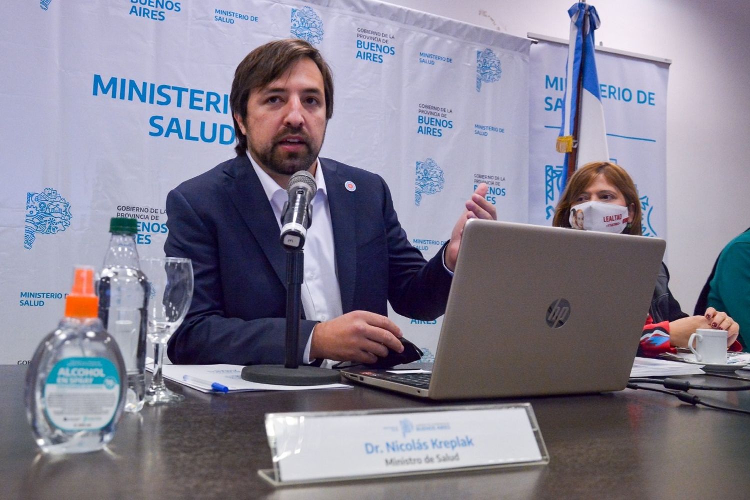 Kreplak: "Así como existe una Ley de Educación, debemos pensar algo similar para garantizar el derecho a la salud"