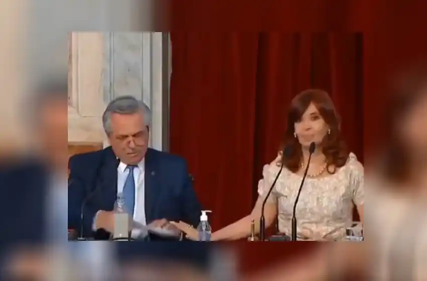 «Tuvo cuatro años para hablar»: el momento en el que Alberto Fernández se enojó y lo calmó Cristina Kirchner