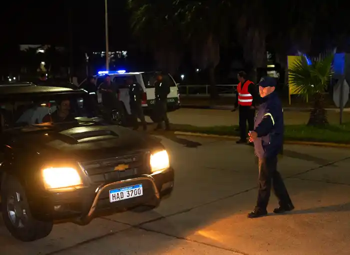 Cuatro automóviles uruguayos retenidos por la Central de Tránsito y Transporte
