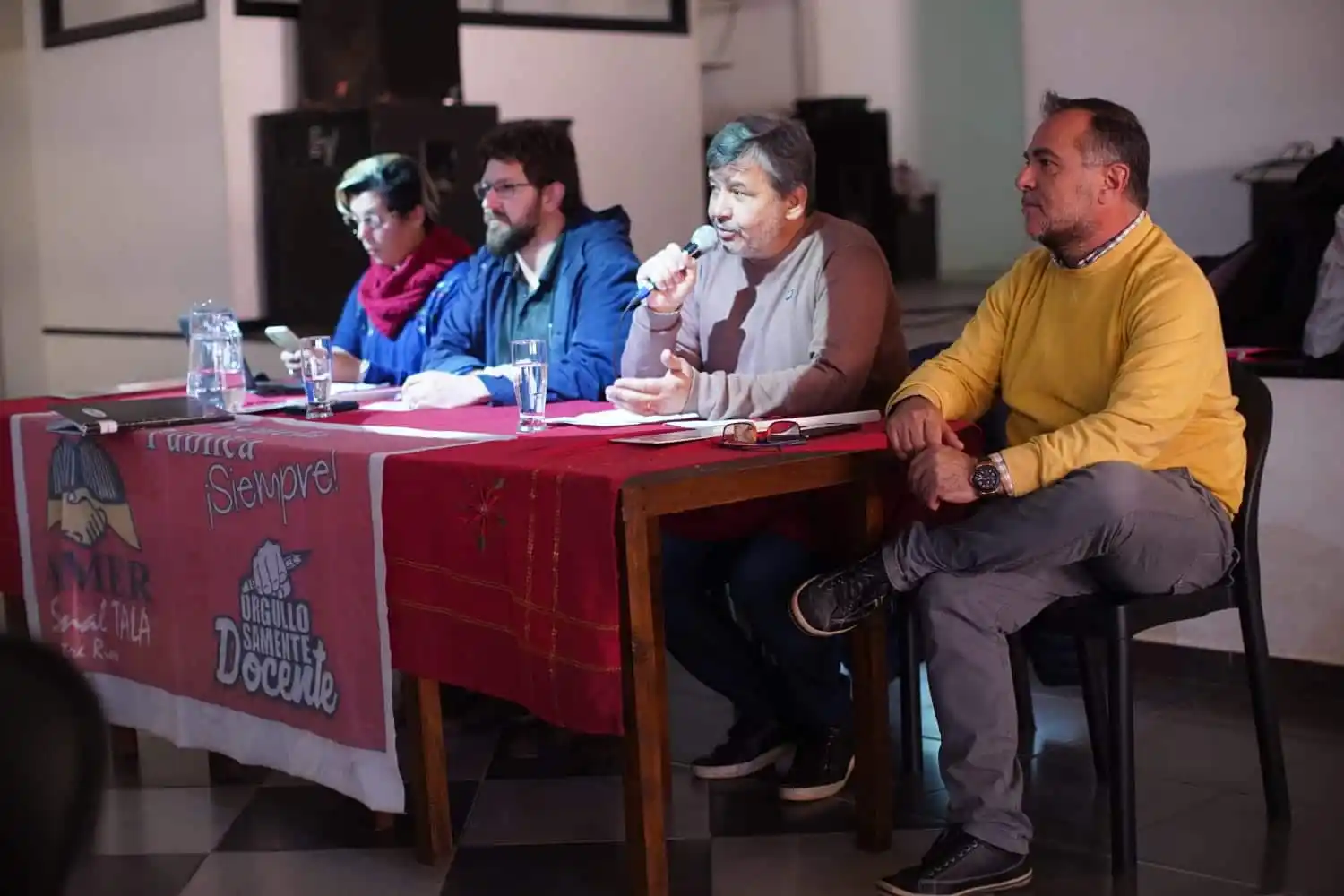 Agmer va a un paro si la Provincia no mejora la propuesta salarial