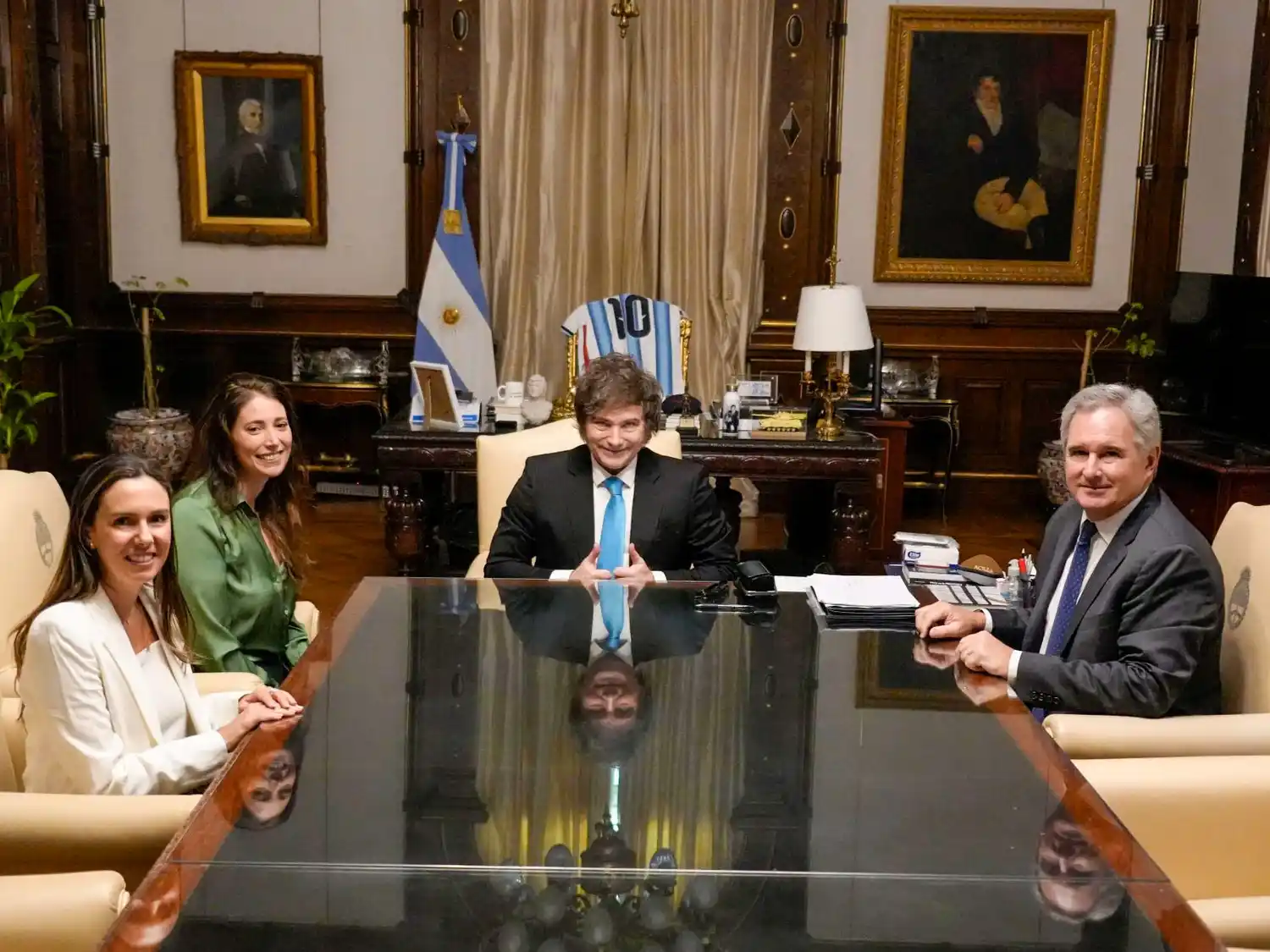Javier Milei recibió a la activista argentina-venezolana Elisa Trotta.