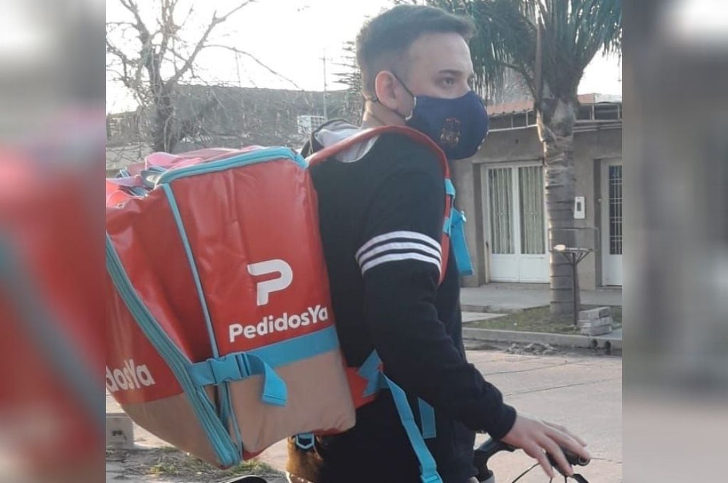 Un repartidor de una app de delivery sufrió un violento asalto