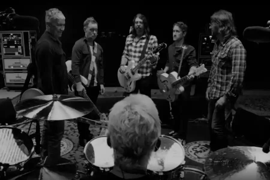 Vuelven los Foo a los escenarios: Nuevo baterista, mismo espíritu