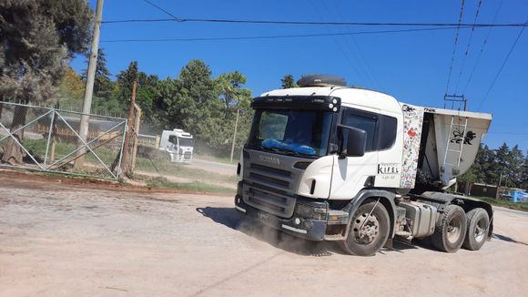 Crearon una tasa de "conservación de las vías de acceso" que pagarán camiones y colectivos