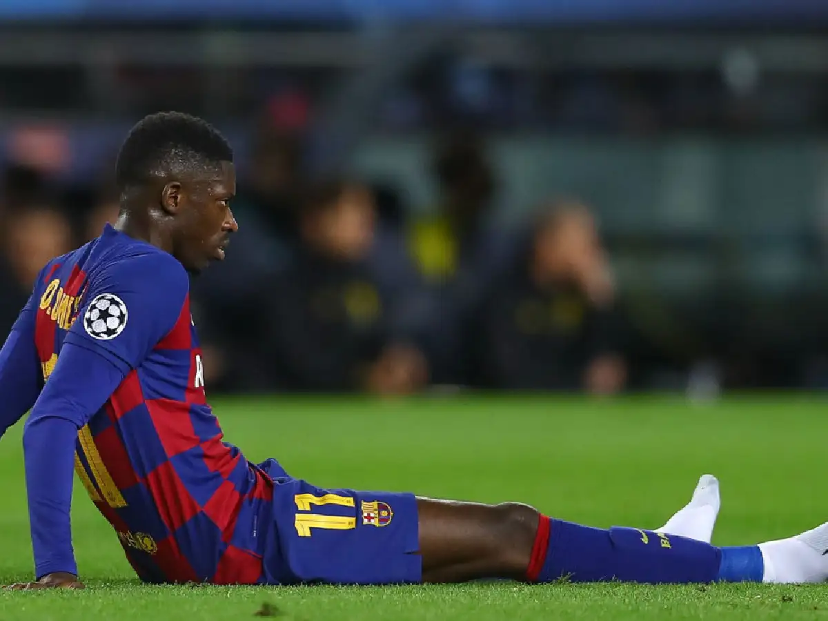 Dembelé será baja por seis meses en Barcelona