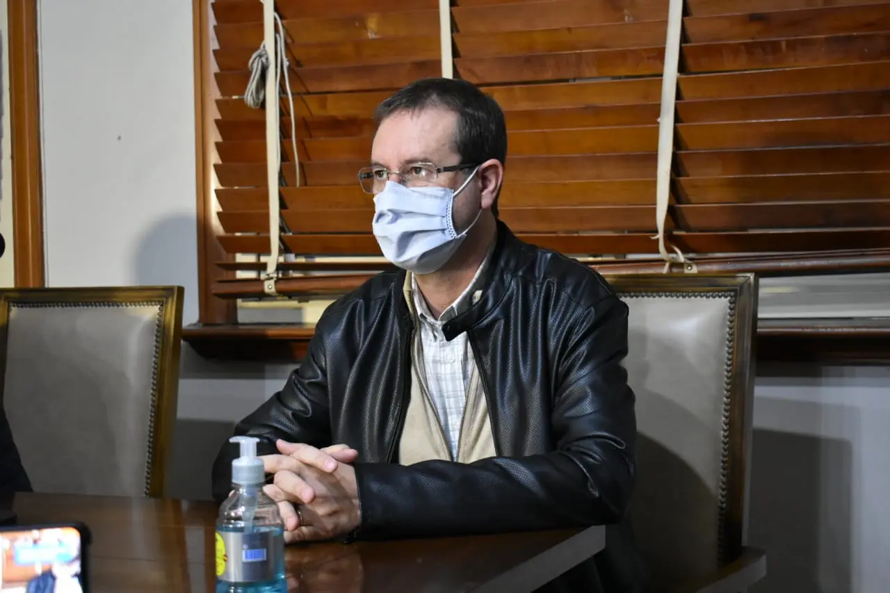 Raúl Fullana consideró “temerarias” las declaraciones de Creus sobre la vacunación a personas de más de 90 años