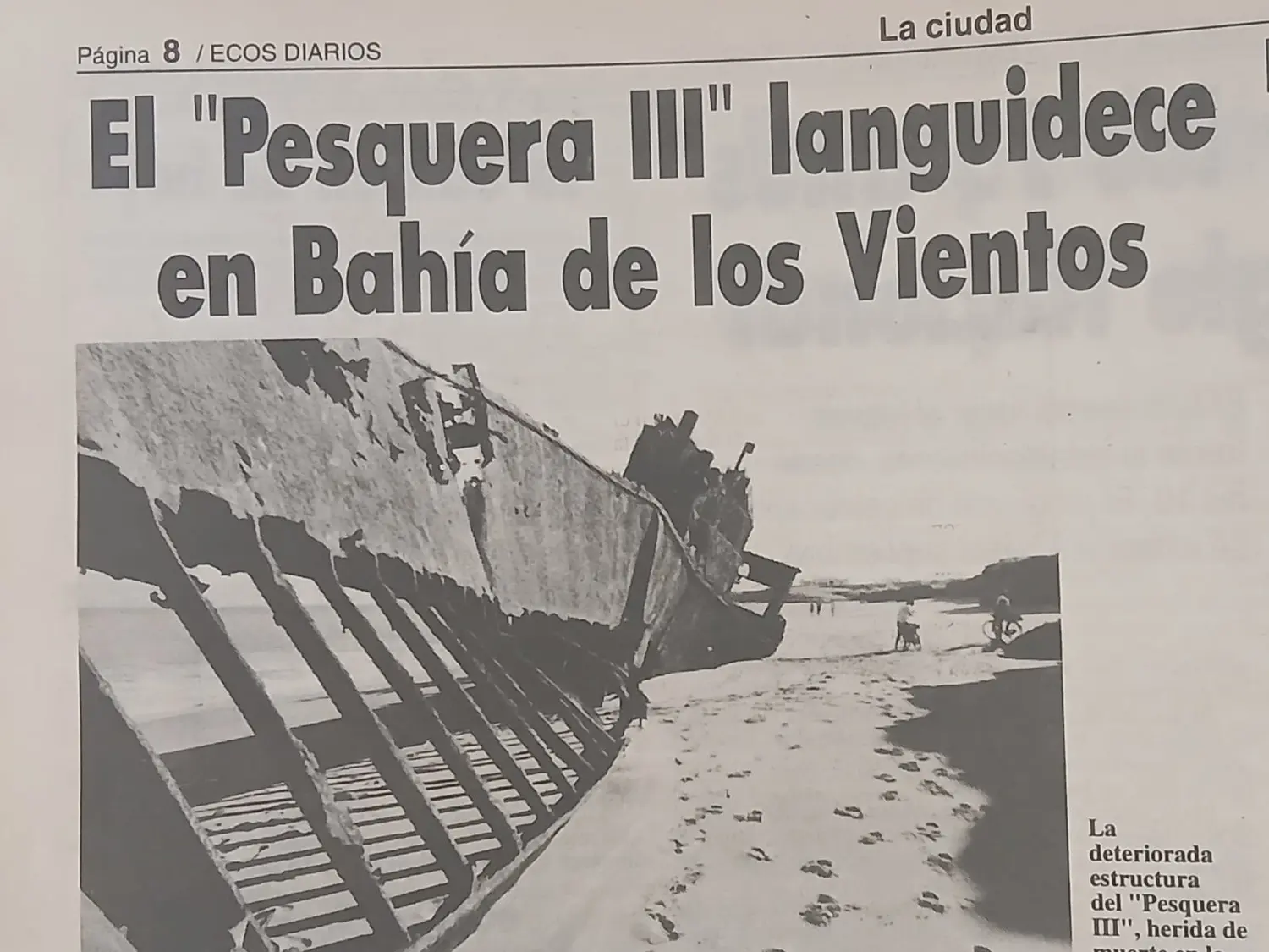 El Pesquera III arrastrado por las aguas