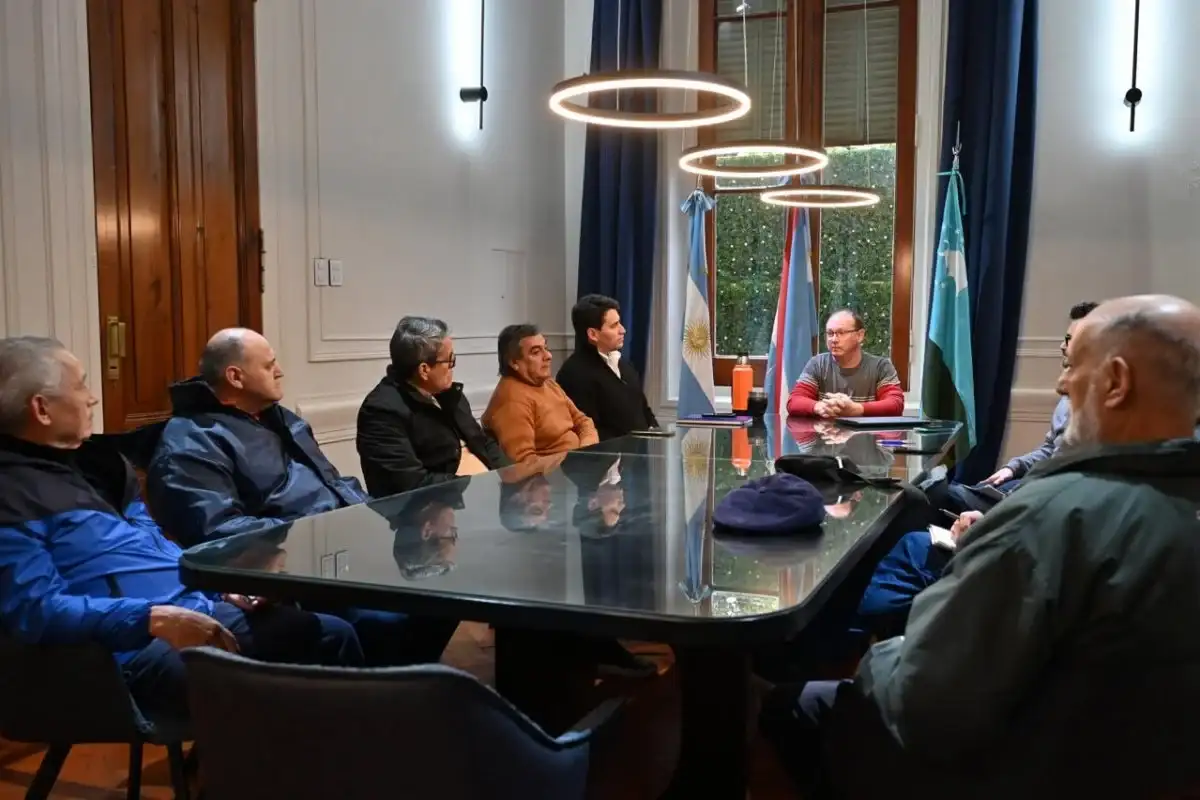 El Municipio se reunió con referentes religiosos para coordinar acciones ante una posible creciente del río