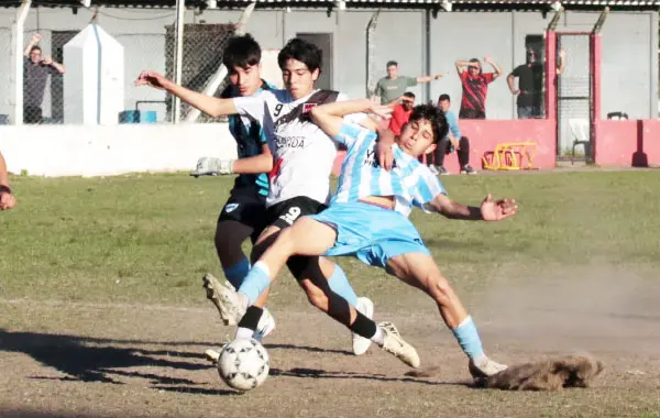 Athletic Club, El Olimpo y Real Concordia jugarán el Provincial de Fútbol categoría 2012