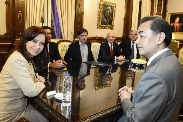 Cristina recibió al canciller de China