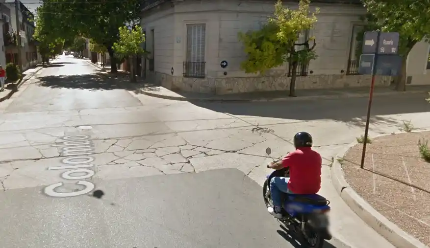 Vecinos corrieron y detuvieron a un delincuente que estaba robando autos