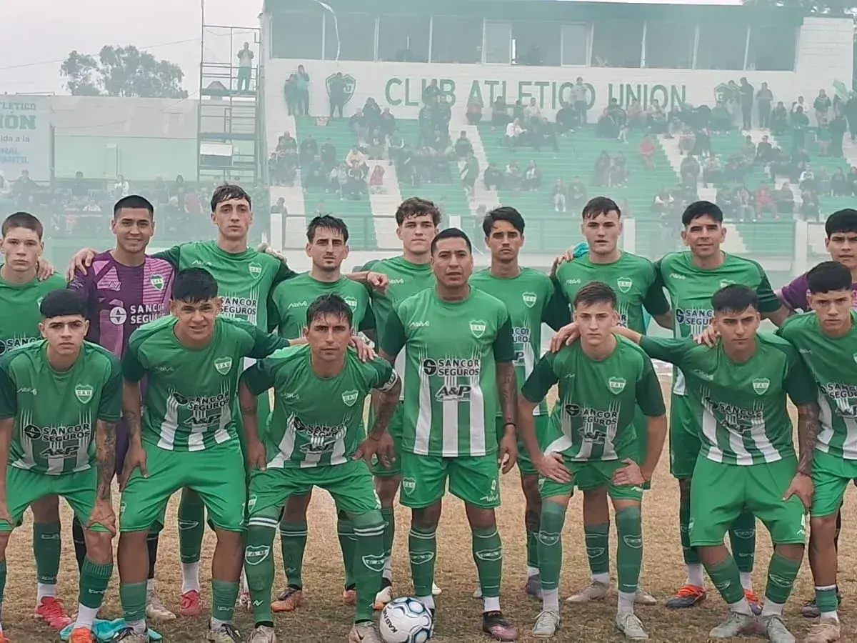 El Bicho Verde dio vuelta el partido y venció 3 a 1 a  Libertad de Estación Clucellas para ser el campeón del Apertura 2026 de la LRF. Foto: Unión de Sunchales.