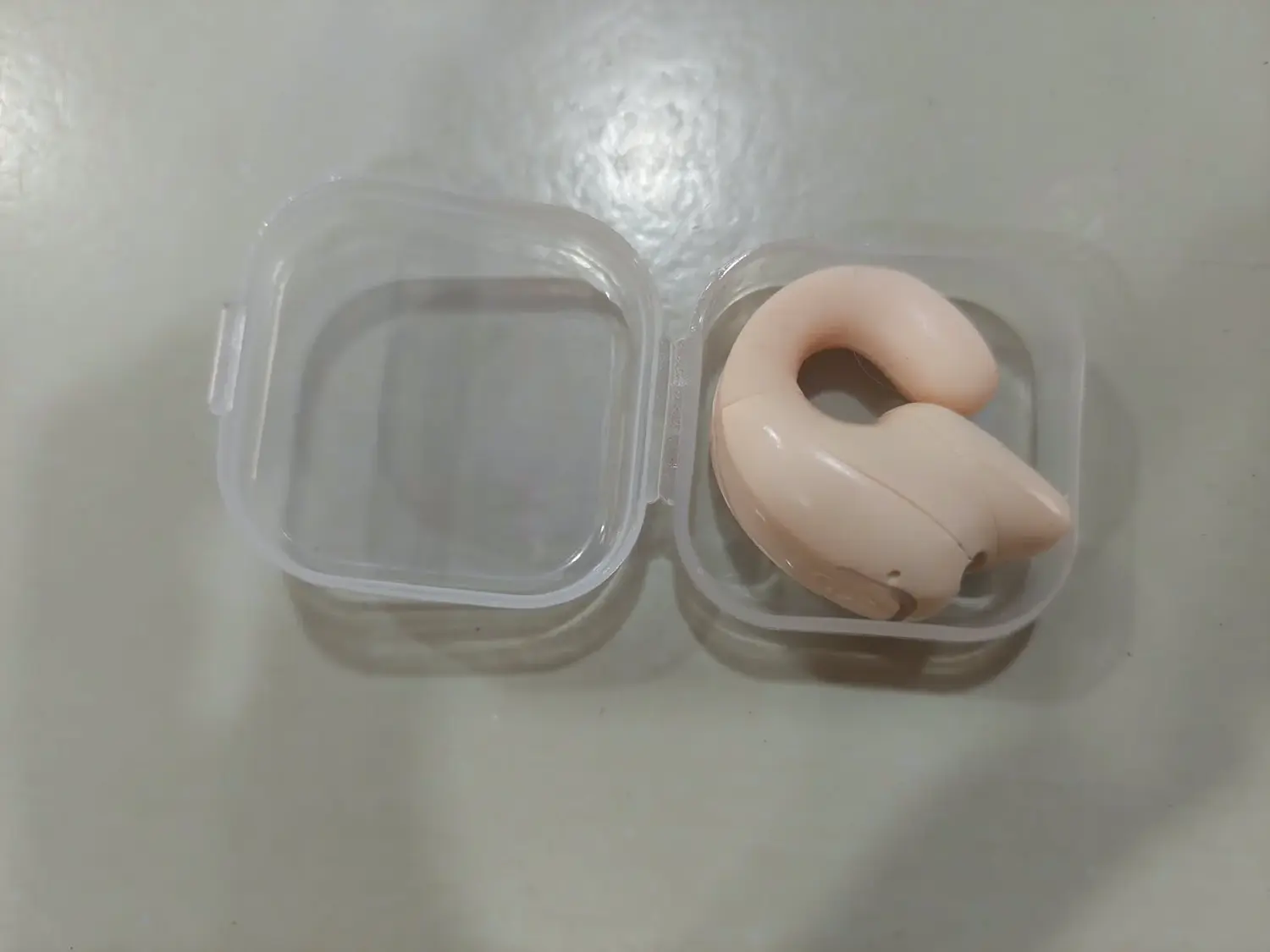 Encontraron este auricular en Honorio Pueyrredón y Pellegrini