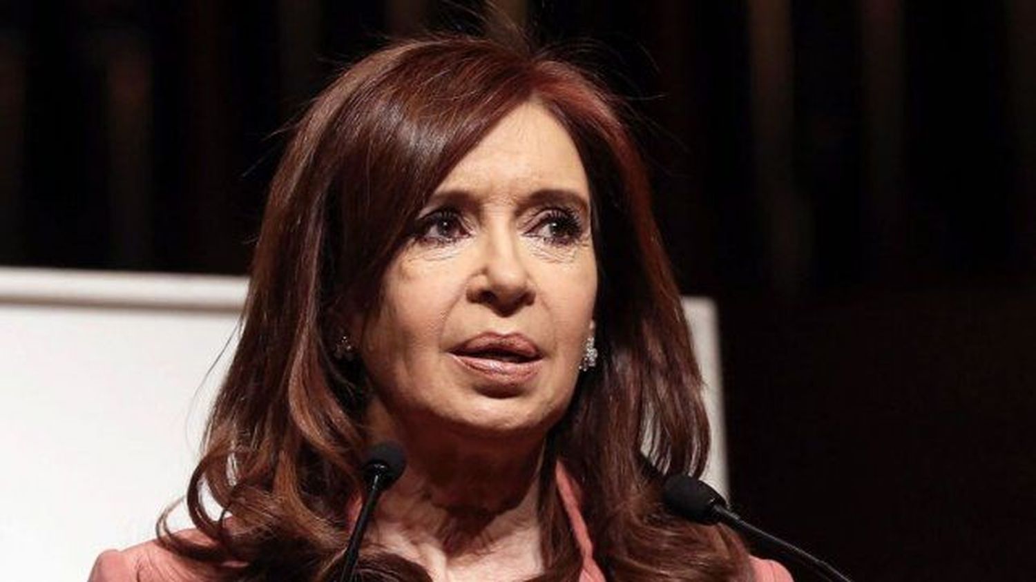 Crítica a Cristina cobrar dos pensiones y el sueldo de Vice