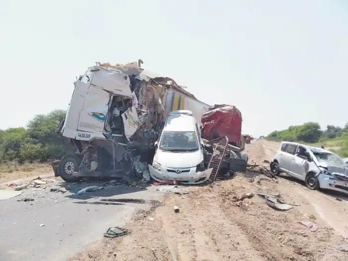 Dos camiones chocan de frente en la RN 81 y mueren ambos conductores