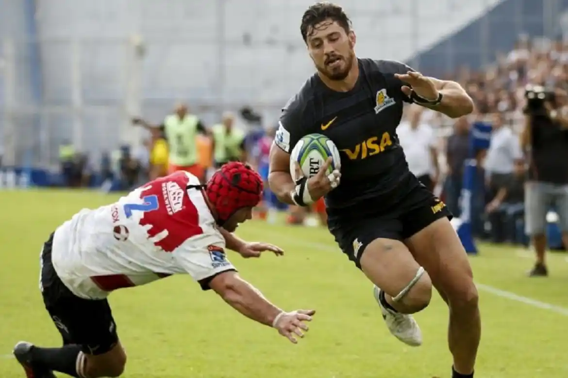 Rugby: un Puma entrerriano y su novia dieron positivo de Covid-19