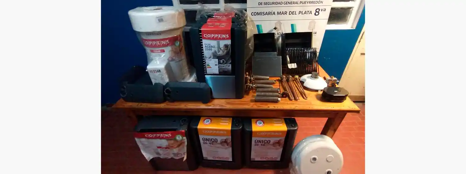 Video: descubren a empleado de Coppens que se robaba calefactores y termotanques