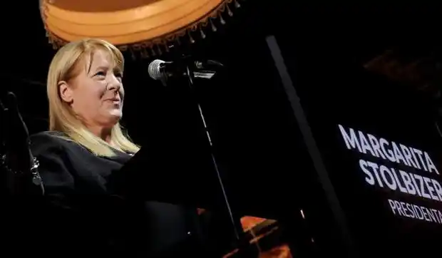 Impiden a De Ángeli pegar con Margarita Stolbizer