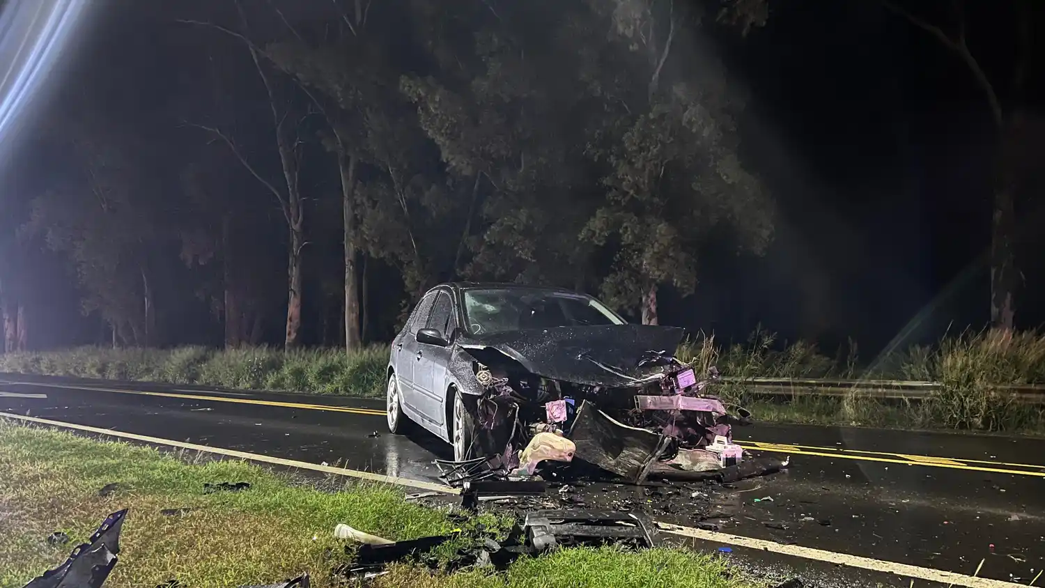 Choque frontal entre autos cerca del ingreso a San Francisco, sobre la Ruta 158