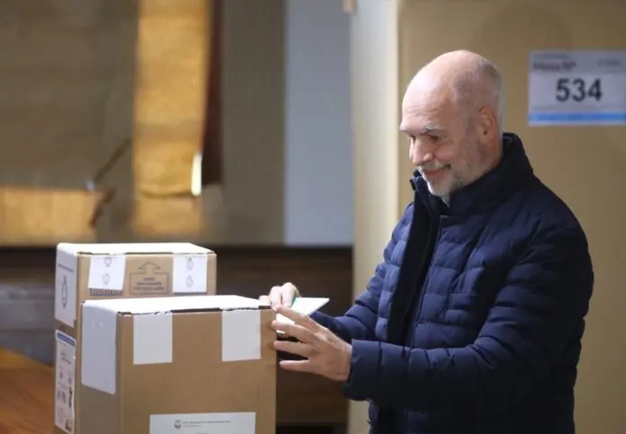 El jefe de Gobierno porteño votó en CABA.