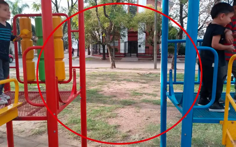 Plaza Martín Fierro: “Robaron un pedazo de juego”