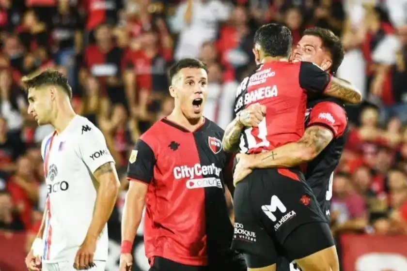 Newell’s superó a Tigre y volvió al triunfo en el Coloso