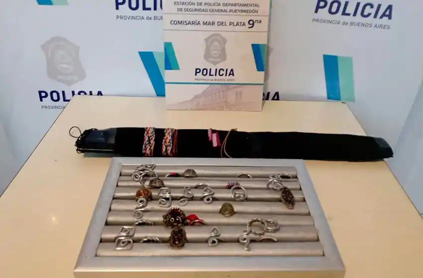 Asalto a un artesano: le dio una trompada y escapó con anillos de alpaca