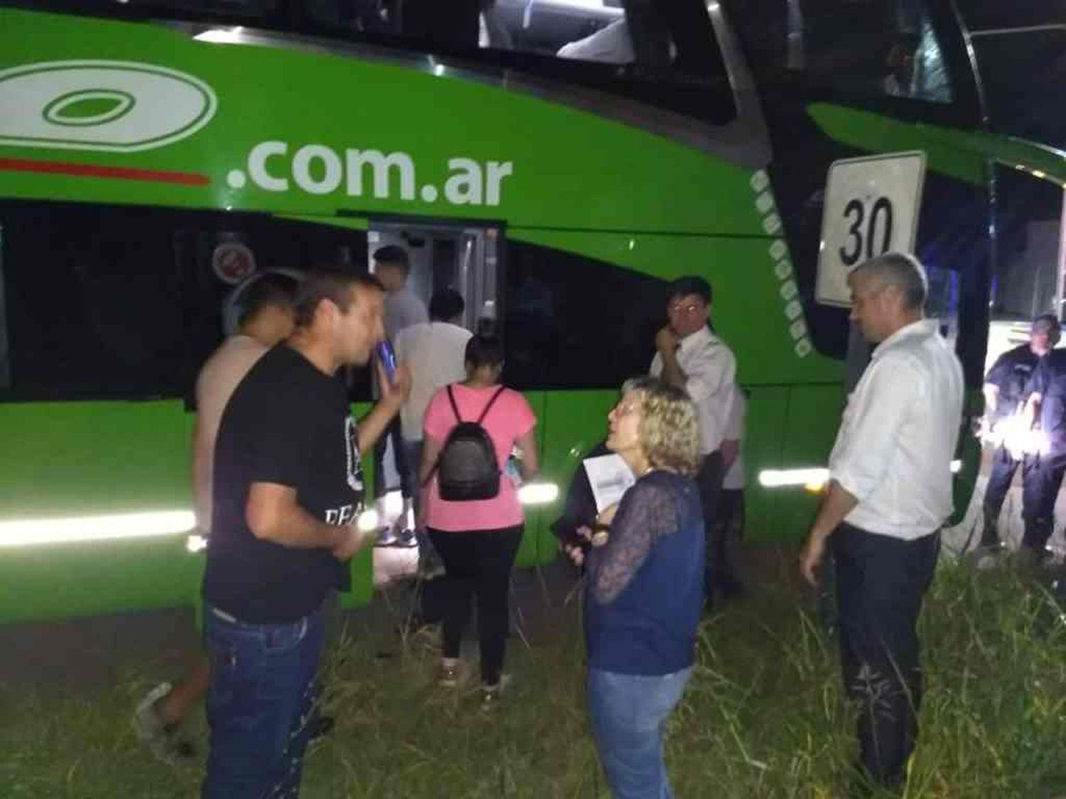 Coronavirus: En Olavarría pasajeros hicieron bajar del micro a una mujer recién llegada de España