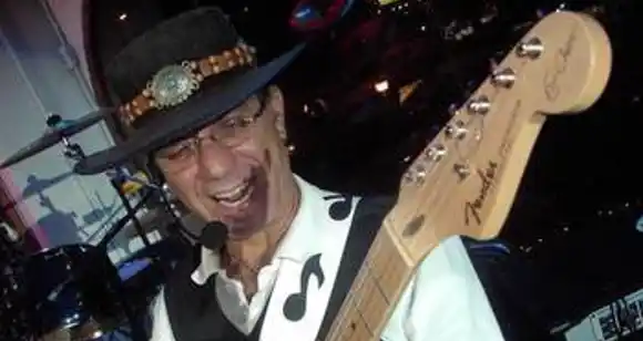 ¿Qué pasó con? Agni Mogollón