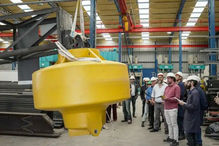 El dispositivo será instalado en la Escollera Norte del puerto de Mar del Plata, con el objetivo de generar electricidad a partir del movimiento de las olas.