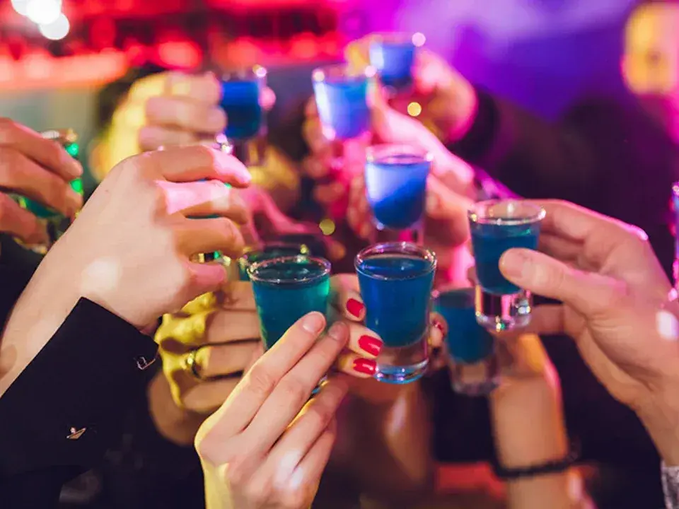 Fiesta VIP, prostitución y lavado de dinero, lo que investiga la justicia italian e involucra a empresarios, futbolistas y pilotos d ela F1.