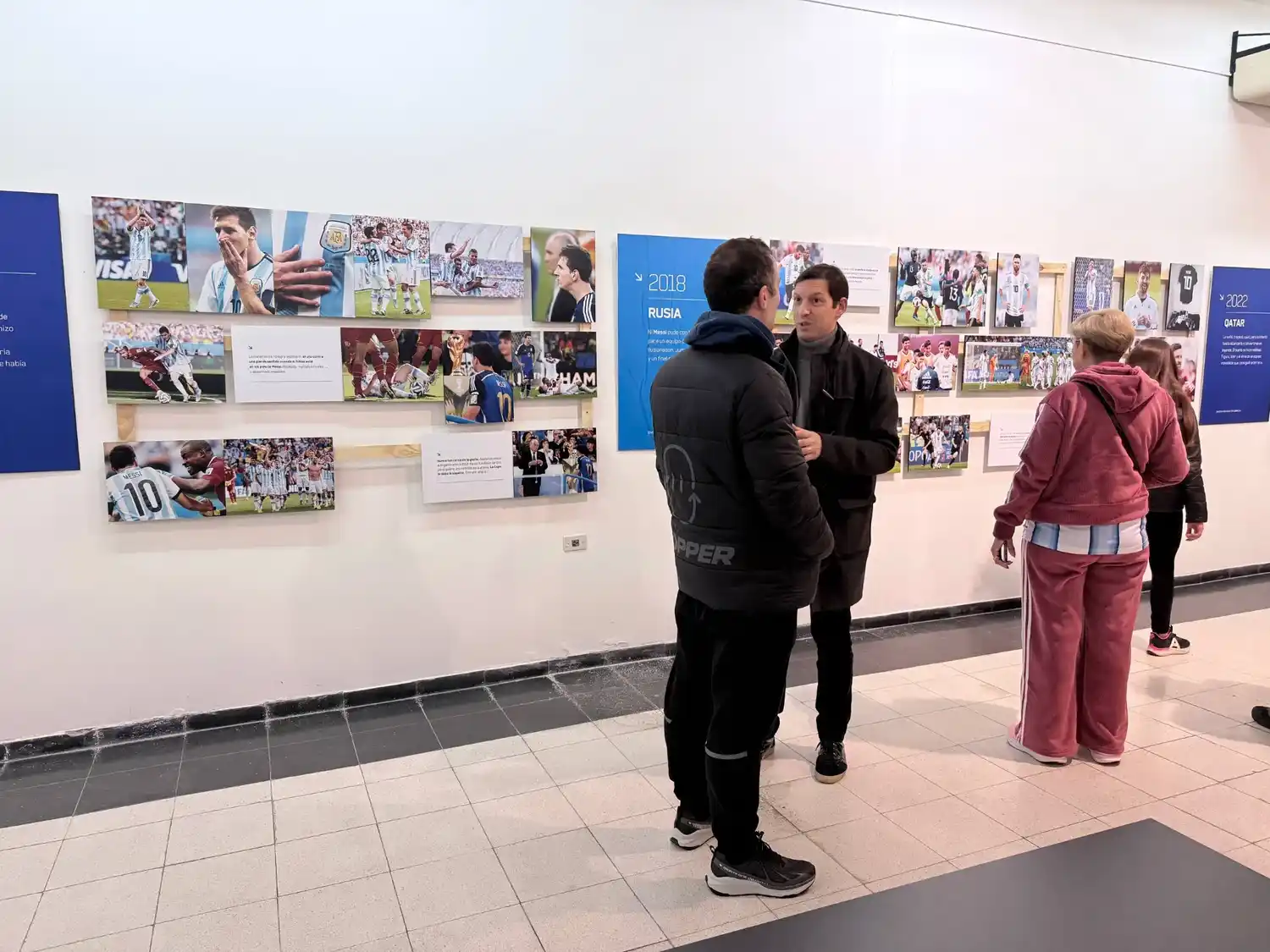 Germán Lucero - periodista y curador de la muestra | Messi se convirtió en el protagonista de una muestra fotográfica en Rafaela