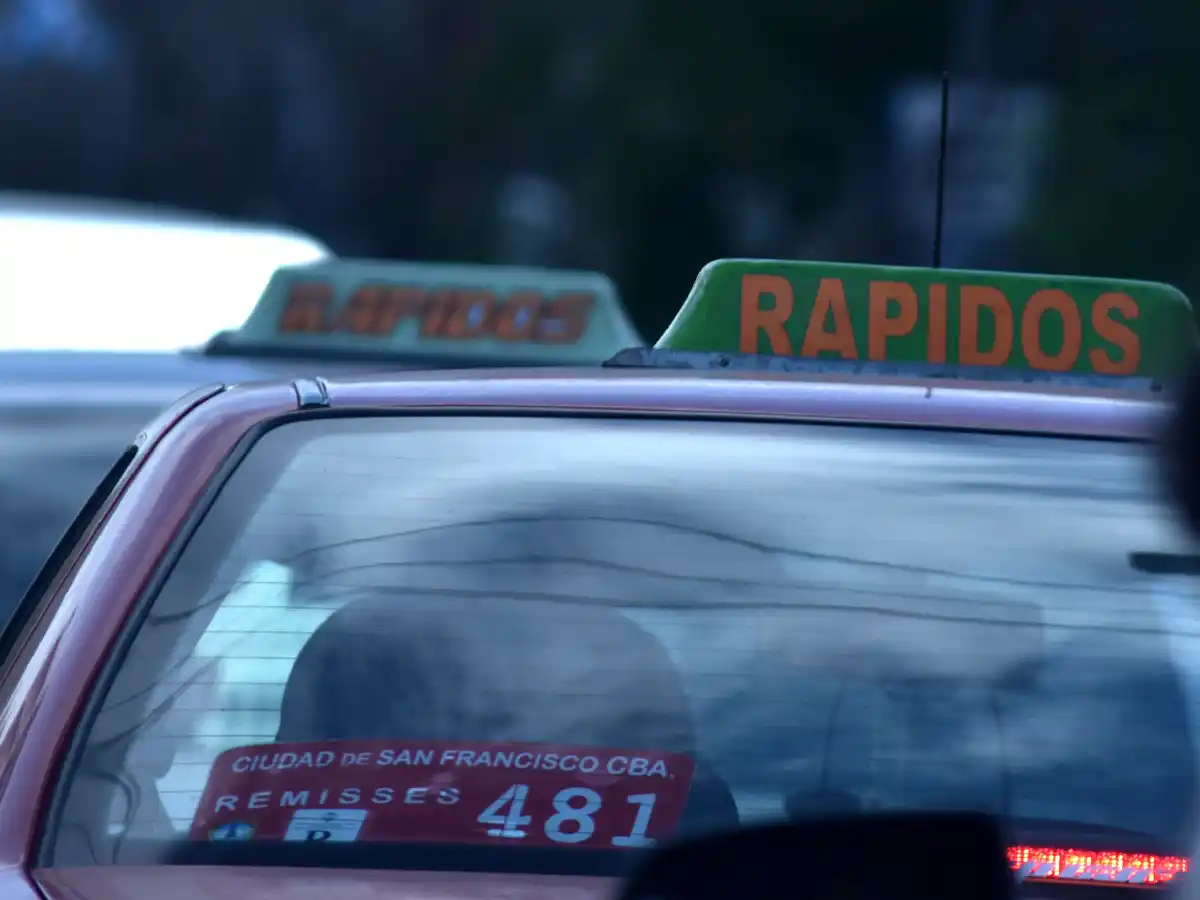 Por la inseguridad, los remises ya no entran a todos los barrios 