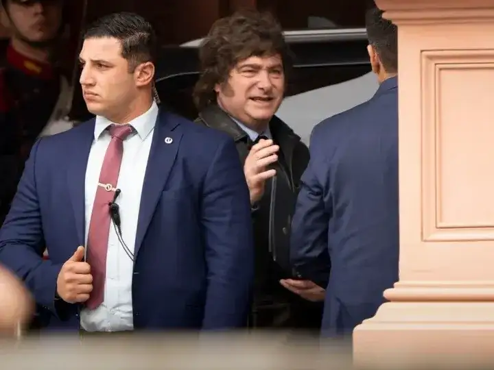 Javier Milei, al llegar a Casa Rosada.